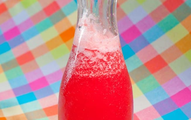 Suco de framboesa com gengibre