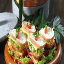 Pão Italiano aos Três Queijos