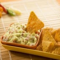 Salada de abacate com tomate e cebola