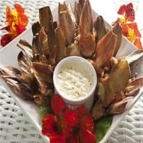 Pétalas de alcachofra crocantes