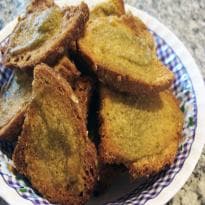 Torradinhas de Manjericão