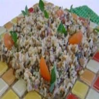 Salada de arroz 7 cereais e hortelã