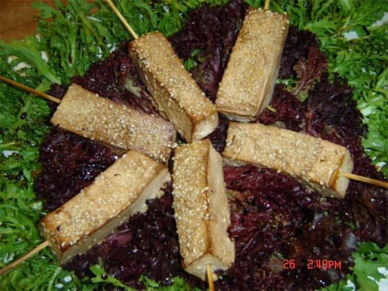 Salada com Tofú crocante