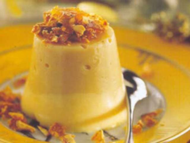 Semifredo de zabaione com caramelo