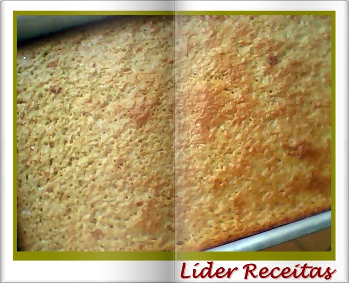 Bolo de Iogurte com Toque de Baunilha