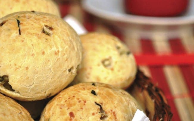 Pão de queijo com talos