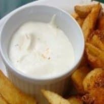 Creme de alho para acompanhamento