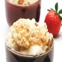 Creme de amêndoas com morangos