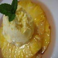 Abacaxi em Calda com Sorvete de Limão