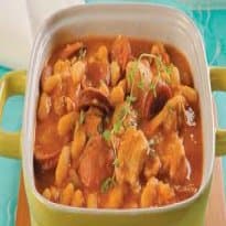 Ensopado de Feijão Branco com Linguiça