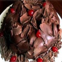 Bolo Mousse de Chocolate com Nozes