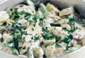 Fricassé de Frango com Batatas e Aspargos