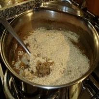 Guizado com mandioquinha e molho madeira