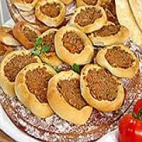 Esfiha com Borda Recheada