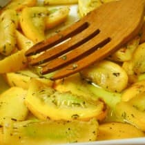 Refogado de abobrinhas e ervas de Provença