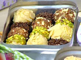 Docinhos de Brigadeiros na Marmita