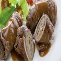 Bife à rolê recheado com abobrinha