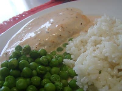 Lombinhos de Peixe com Molho de Natas