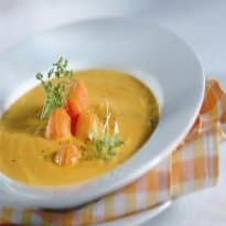 Creme de abóbora com rúcula