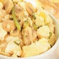 Tofu com cogumelos e alho-poró