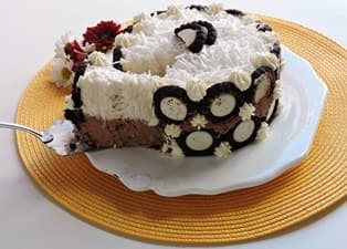 Bolo Mousse com Tortinhas