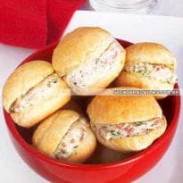 Pão de Queijo Recheado para Festa