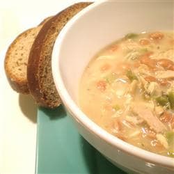 Sopa de frango com feijão