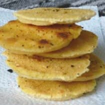 Biscoito fino de fubá