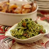 Espaguete Verde com Frango