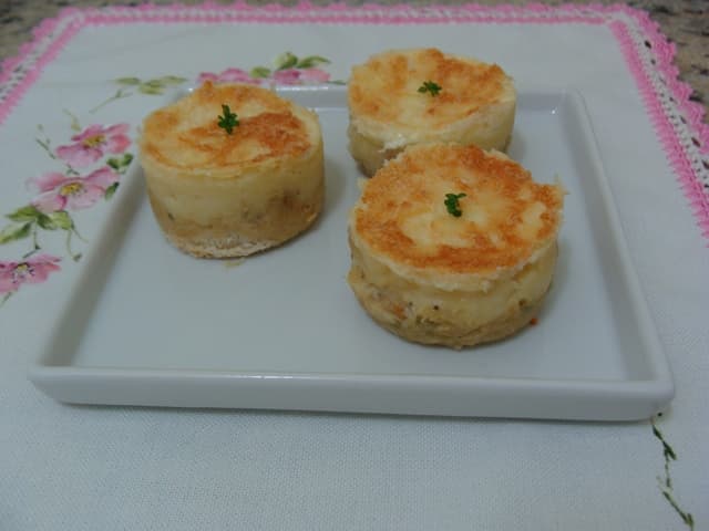 Mini Sanduíche Escondidinho de Siri