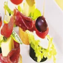 Antepasto de Pepino com Queijo Branco