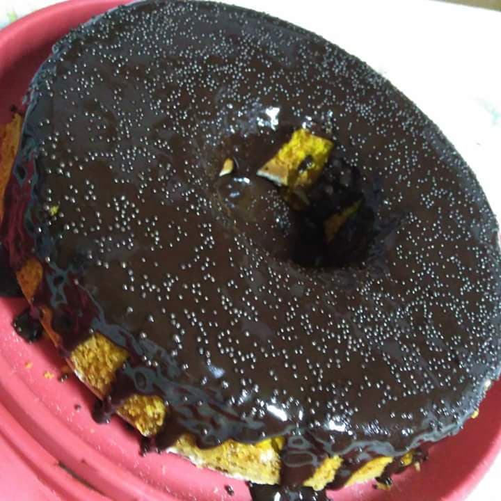 Bolo Laranja com Cobertura de Chocolate