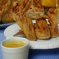 Asinhas de Frango com Molho de Pimenta