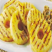 Abacaxi Grelhado com Calda de Chocolate