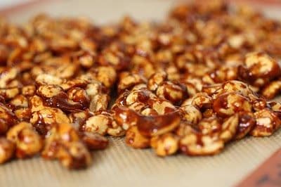 Amendoins Caramelizados