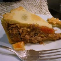 Torta de frango com massa crocante