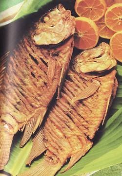 Tilápia frita com limão