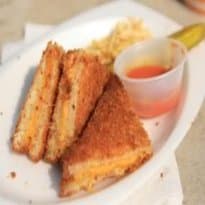 Lanche Frito de Mussarela e Tomates