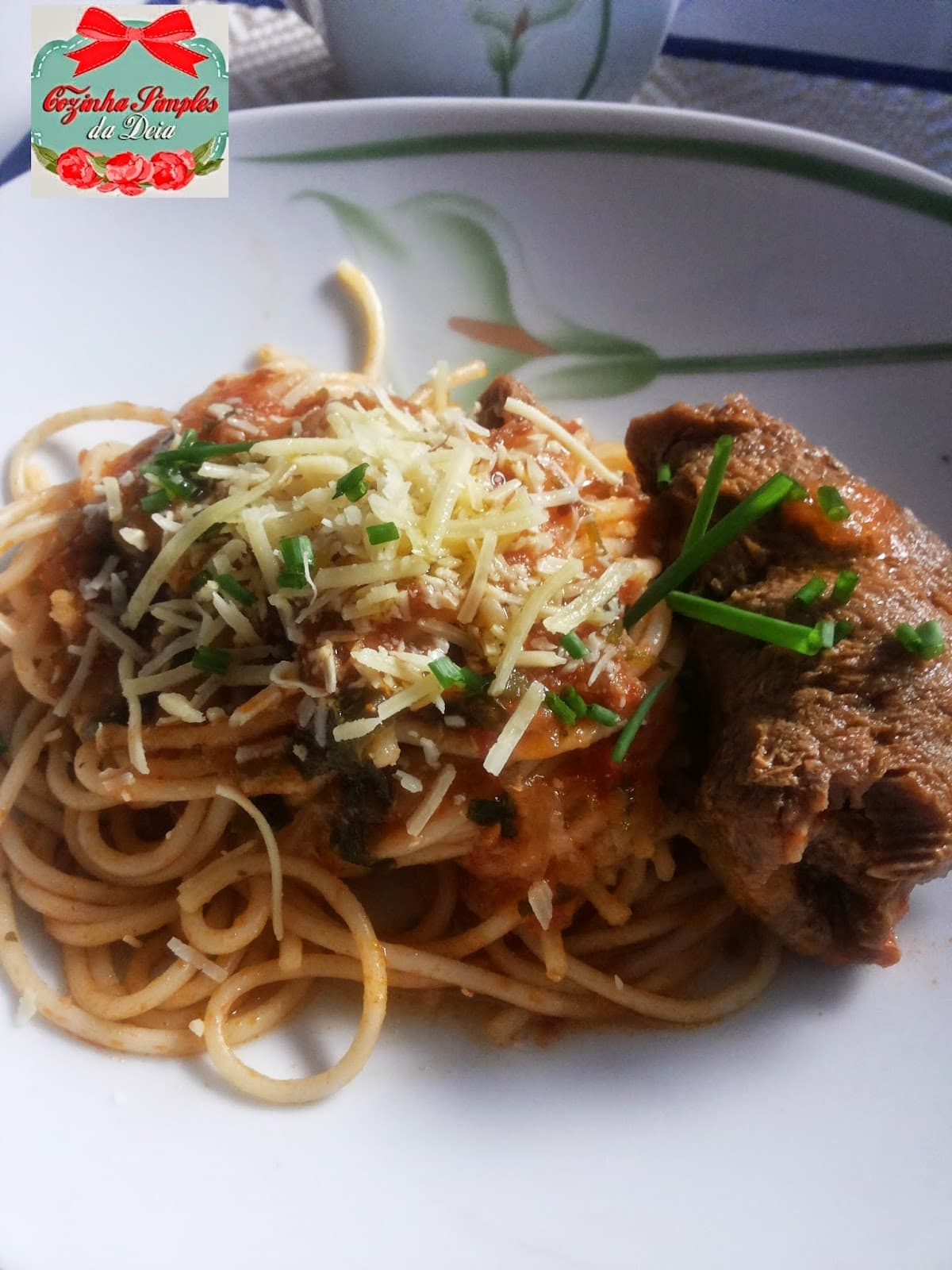 Bife á Rolê com Spaghetti