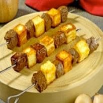 Espetinhos de Carne com Queijo