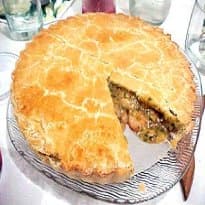 Torta de Camarão com Requeijão