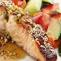 Salmão ao Molho de Gergelim