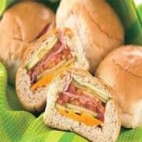 Sanduichinhos enroladinhos