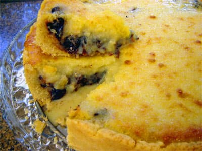 Torta de ameixa e coco