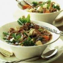 Macarrão teriyaki com tofu