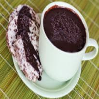 Bolo formigueiro de caneca