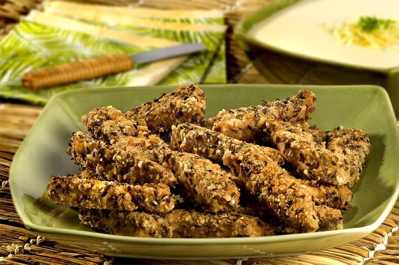 Iscas de Salmão com Molho de Queijo