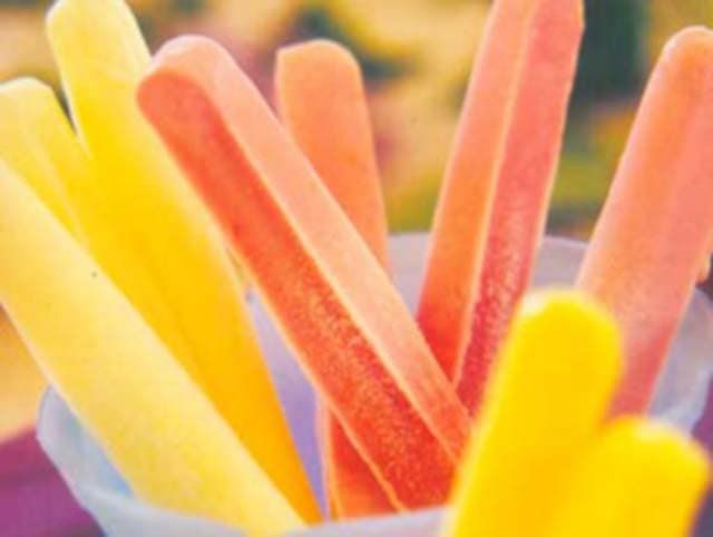 Palitos de morango e abacaxi com gengibre