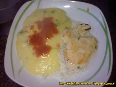 Angu com filé de frango