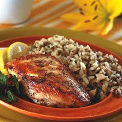 Filé de frango com limão siciliano e orégano